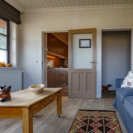 Zente Holiday home